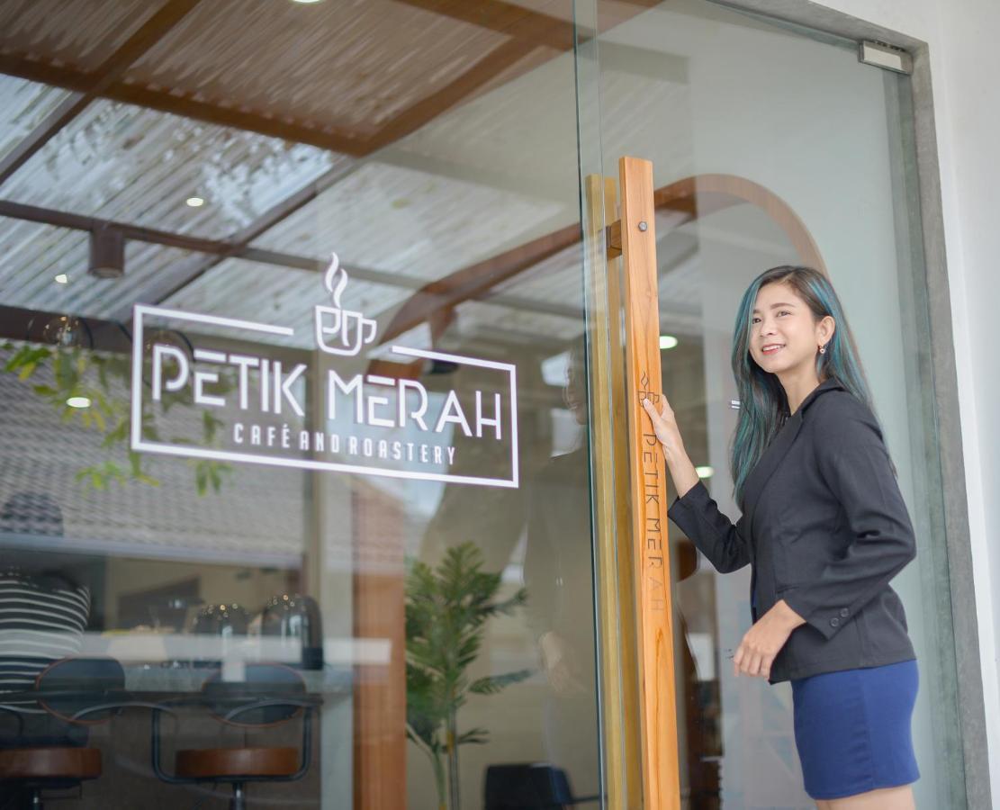 Petik Merah Homestay Pakualaman Εξωτερικό φωτογραφία